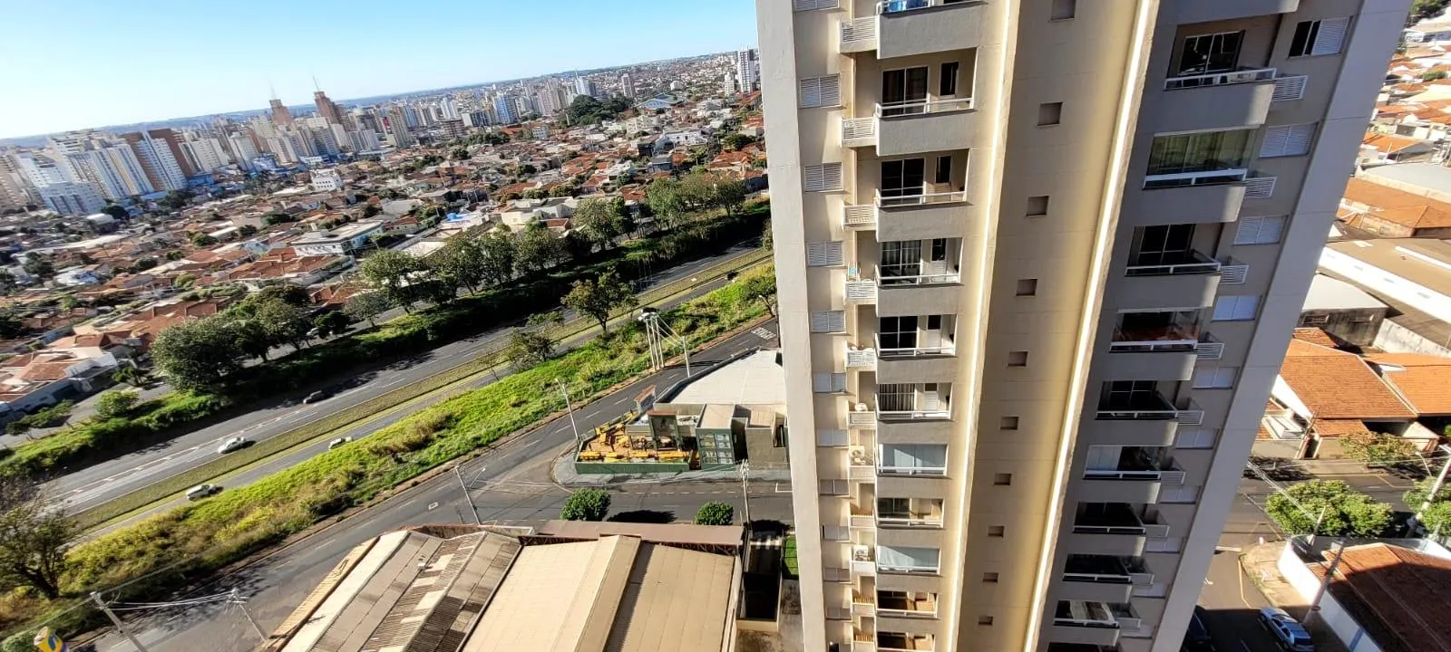 Apartamento com 2 quartos para aluguel, 68m² — foto 3 de 21