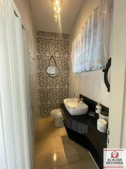 Casa com 2 quartos à venda, 140m² — foto 2 de 14