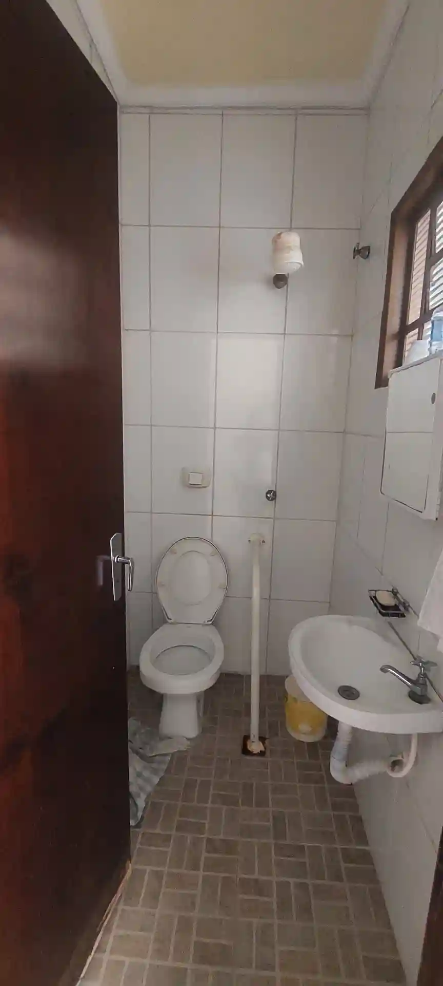 Casa com 3 quartos à venda, 180m² — foto 28 de 32
