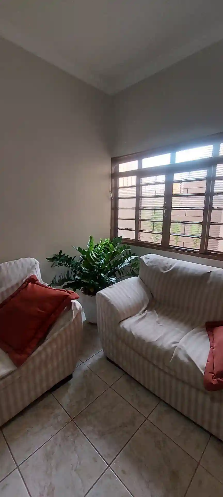 Casa com 3 quartos à venda, 180m² — foto 5 de 32