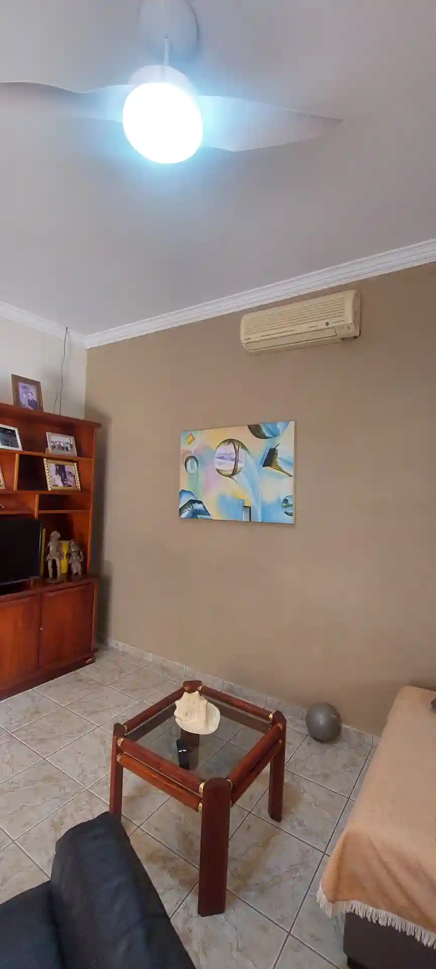 Casa com 3 quartos à venda, 180m² — foto 2 de 32