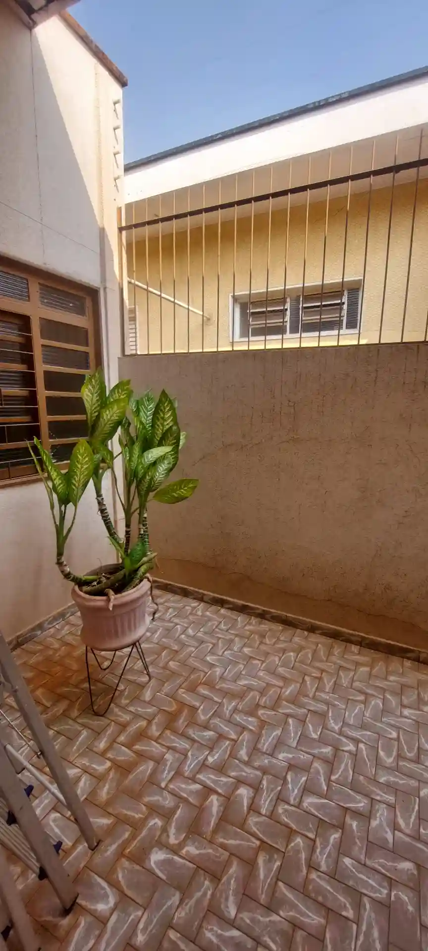 Casa com 3 quartos à venda, 180m² — foto 4 de 32