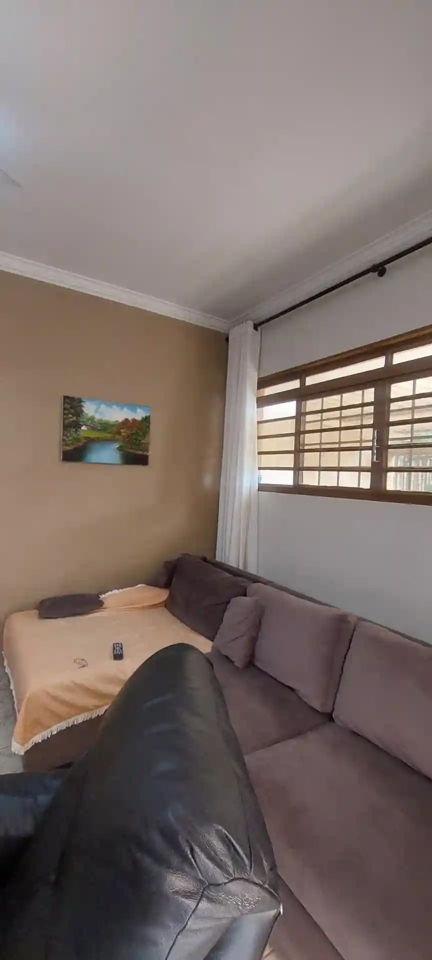 Casa com 3 quartos à venda, 180m² — foto 3 de 32
