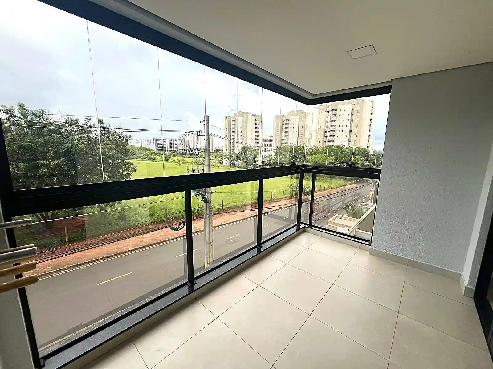 Apartamento com 2 quartos à venda, 70m² — foto 6 de 20