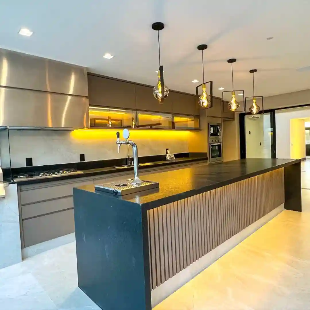 Casa de Condomínio com 4 quartos à venda, 618m² — foto 17 de 37