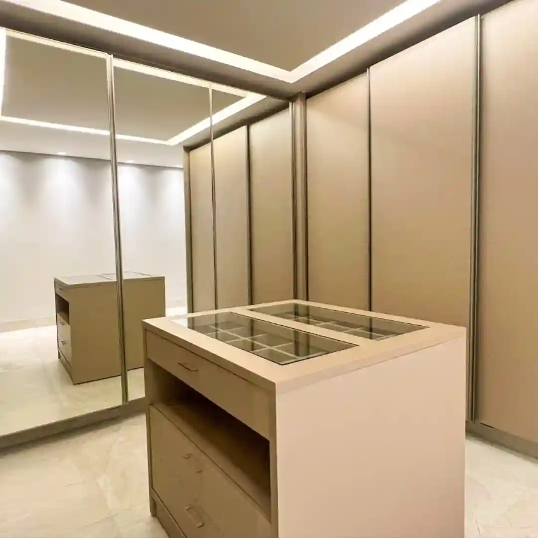 Casa de Condomínio com 4 quartos à venda, 618m² — foto 24 de 37