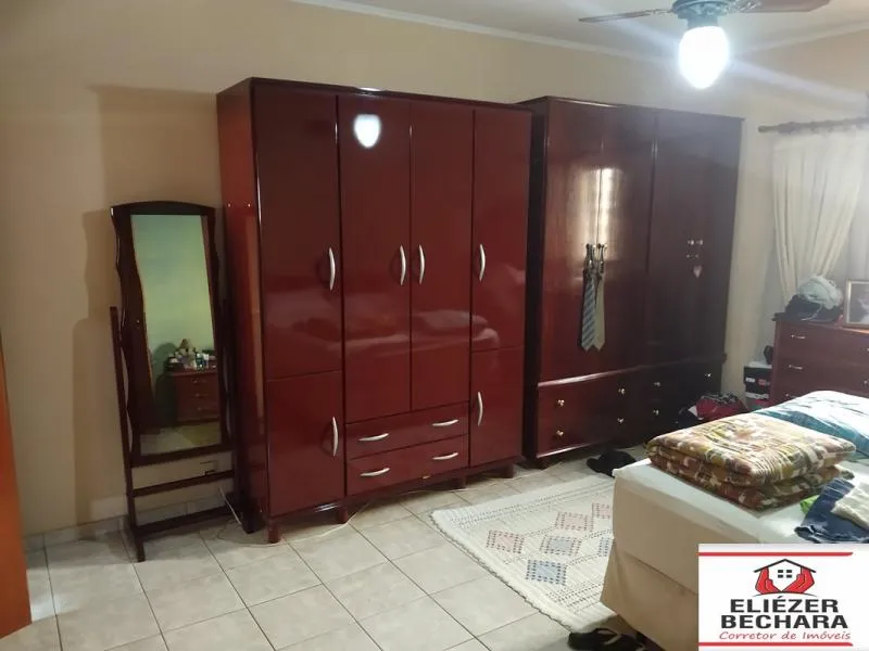 Casa à venda — foto 17 de 18