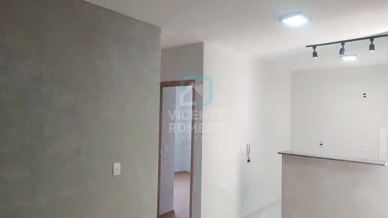 Apartamento com 2 quartos à venda, 45m² — foto 2 de 11