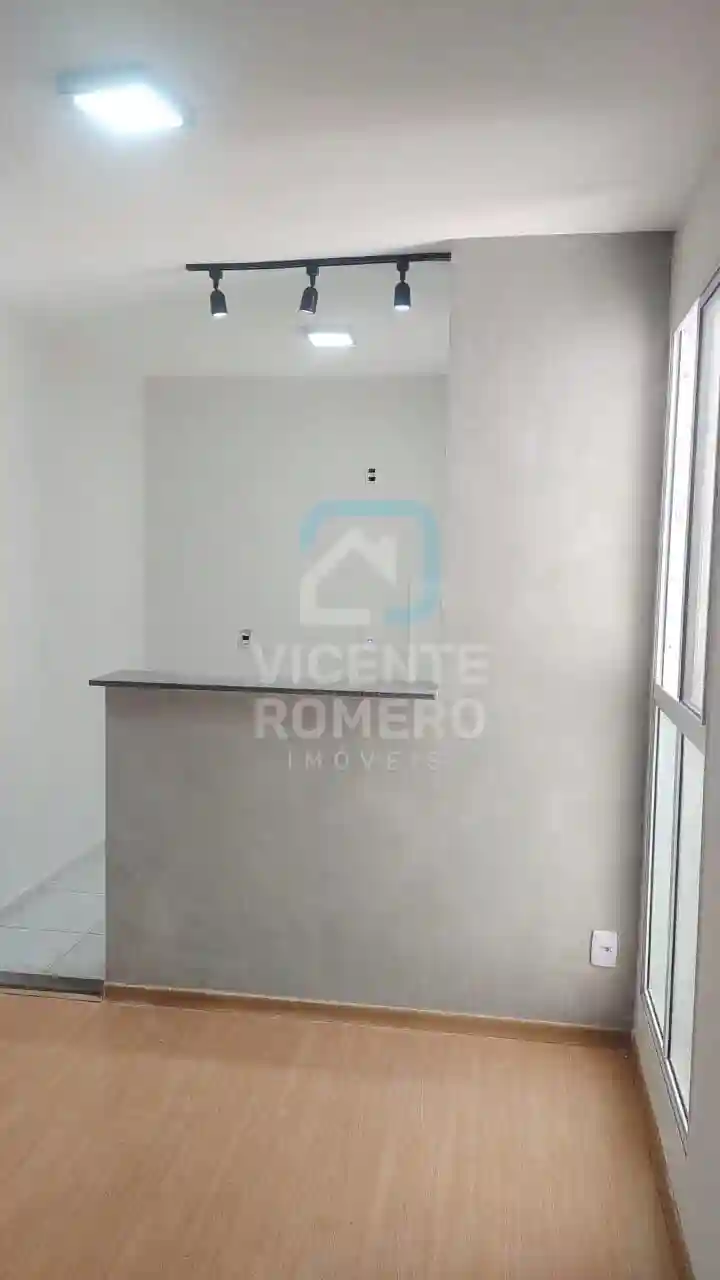 Apartamento com 2 quartos à venda, 45m² — foto 1 de 11