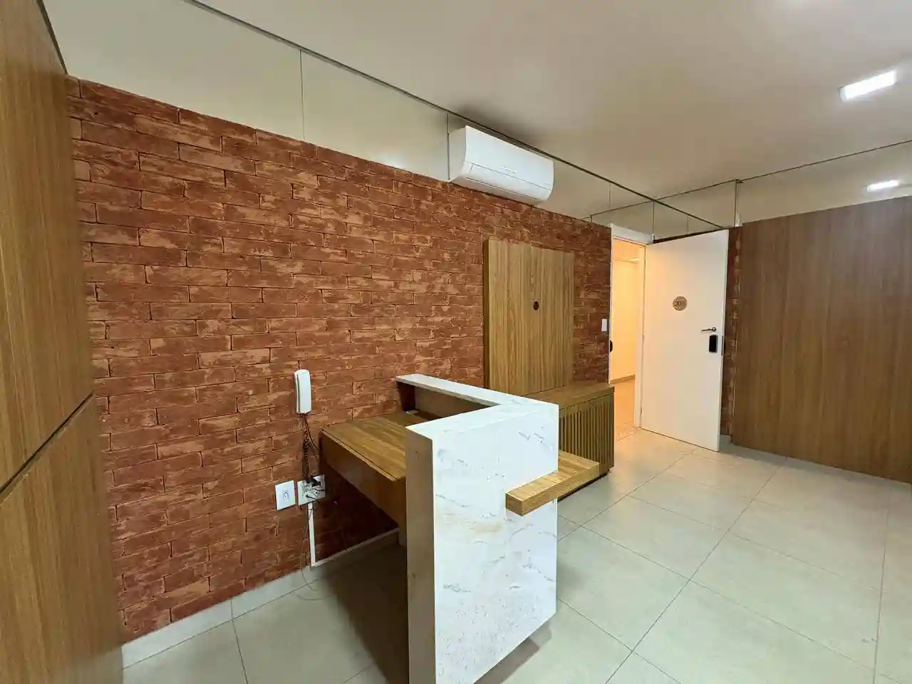 Conjunto Comercial / Sala  para aluguel, 45m² — foto 4 de 7