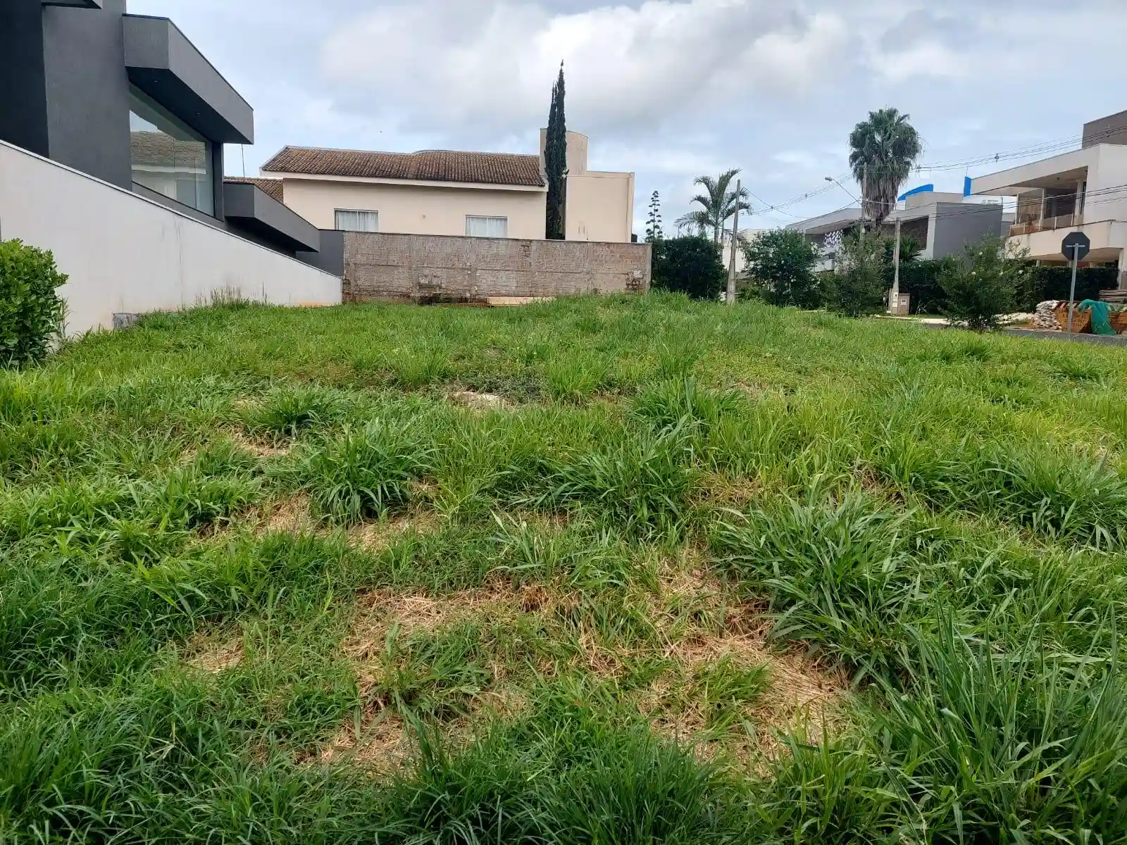 Terreno / Lote / Condomínio  à venda, 500m² — foto 3 de 4