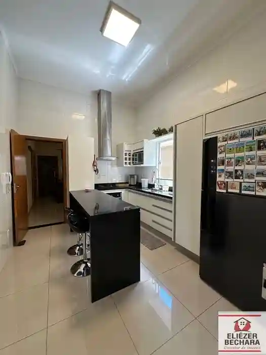 Casa com 3 quartos à venda, 133m² — foto 9 de 26