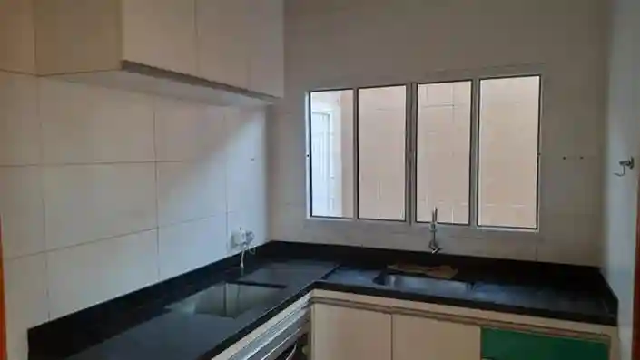 Casa de Vila com 3 quartos à venda, 100m² — foto 2 de 19
