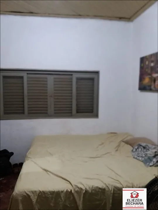 Casa à venda — foto 1 de 4