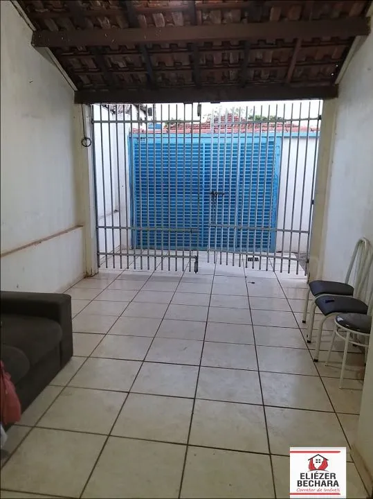 Casa à venda — foto 4 de 4