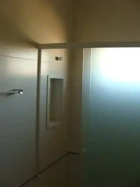 Casa de Condomínio com 4 quartos para aluguel, 430m² — foto 45 de 50