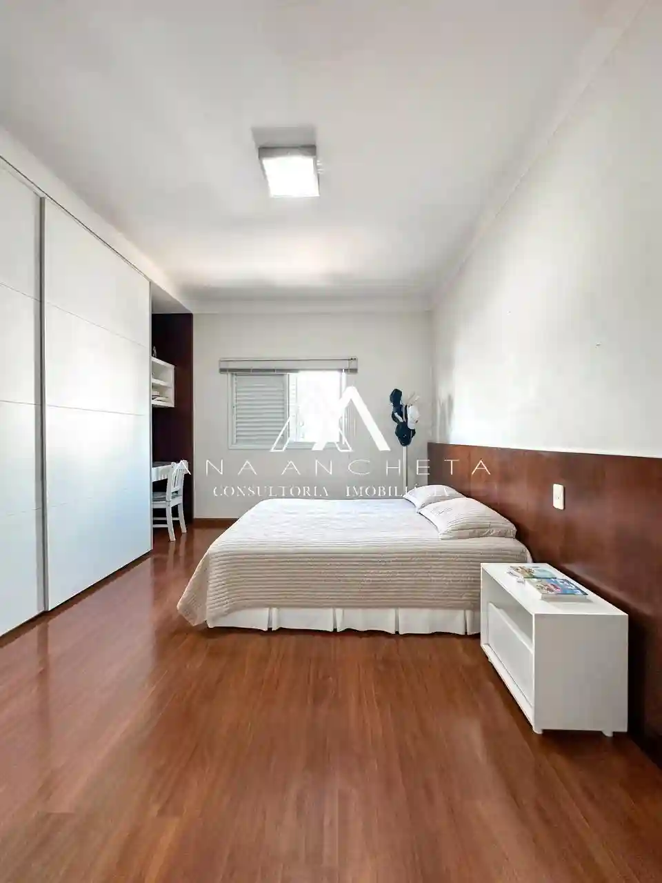 Casa de Condomínio com 4 quartos para aluguel, 430m² — foto 36 de 50