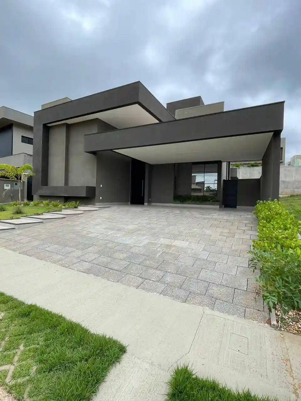 Casa de Condomínio com 4 quartos para aluguel, 430m² — foto 23 de 50