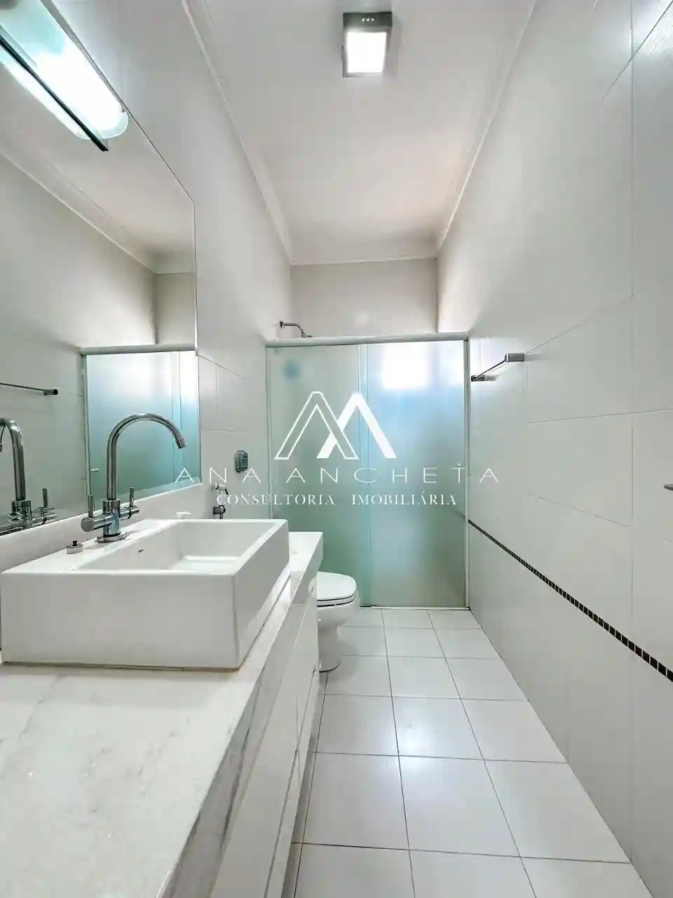 Casa de Condomínio com 4 quartos para aluguel, 430m² — foto 34 de 50
