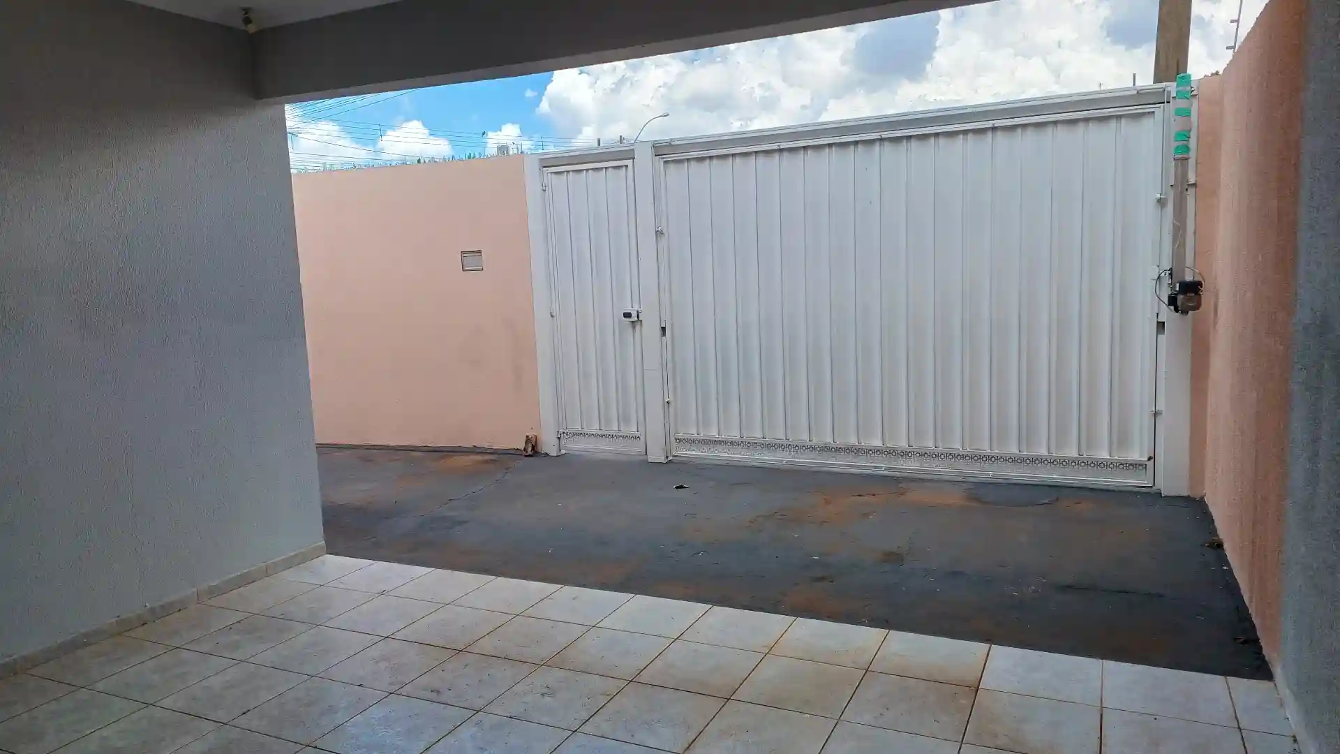 Casa com 3 quartos à venda, 282m² — foto 3 de 27