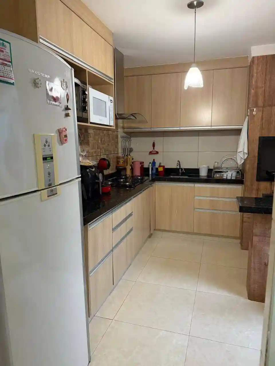 Casa de Condomínio com 3 quartos para aluguel, 98m² — foto 2 de 21