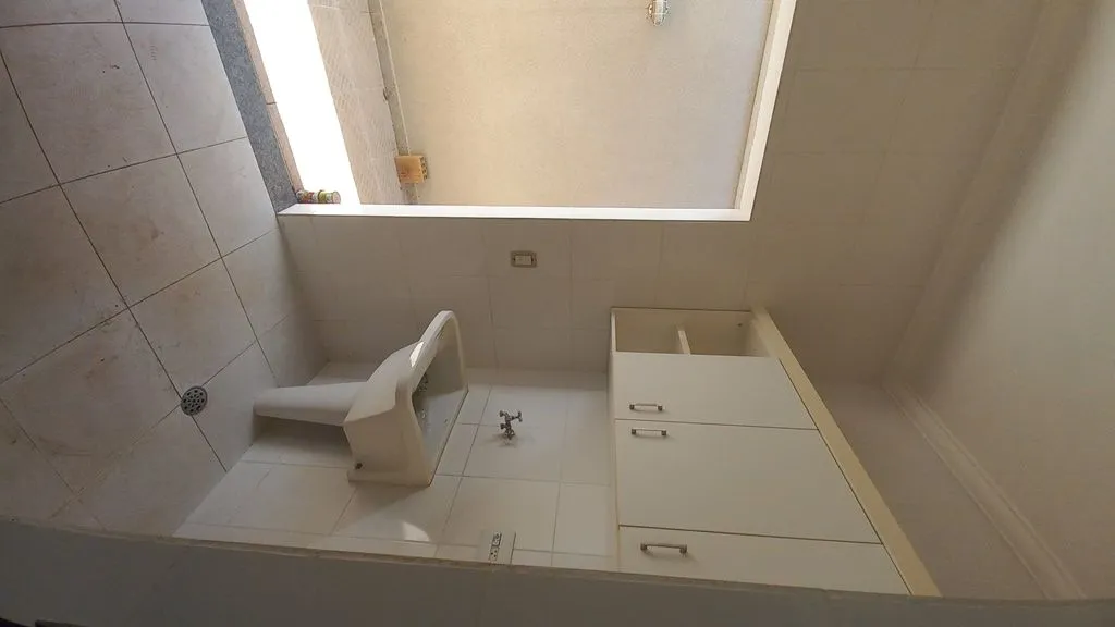 Casa de Condomínio à venda — foto 1 de 8