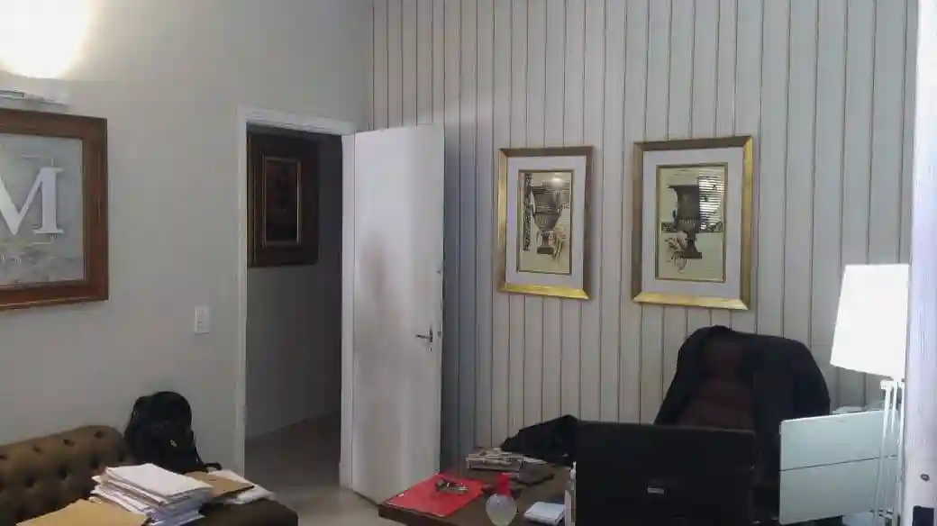 Casa com 4 quartos à venda, 250m² — foto 9 de 12