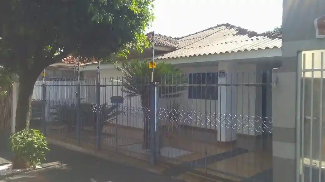 Casa com 4 quartos à venda, 250m² — foto 12 de 12