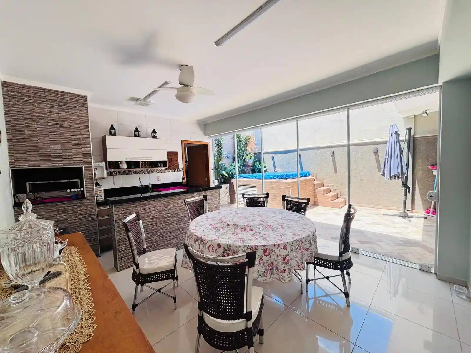 Casa de Condomínio com 3 quartos à venda, 10m² — foto 36 de 49