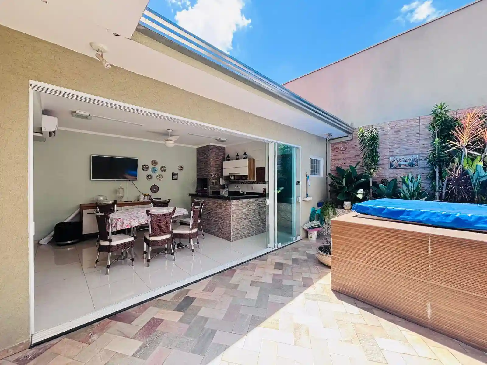 Casa de Condomínio com 3 quartos à venda, 10m² — foto 31 de 49