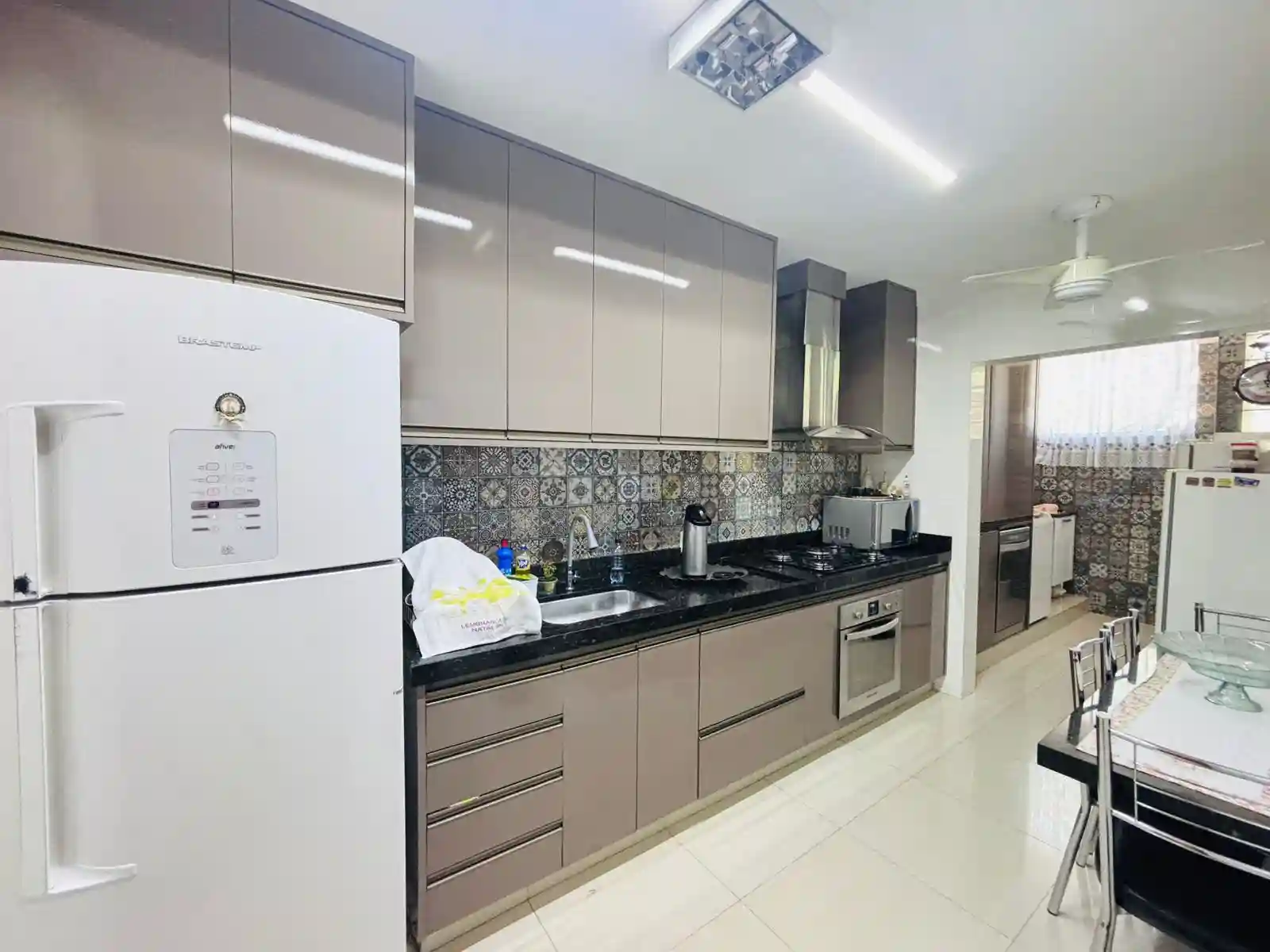 Casa de Condomínio com 3 quartos à venda, 10m² — foto 17 de 49