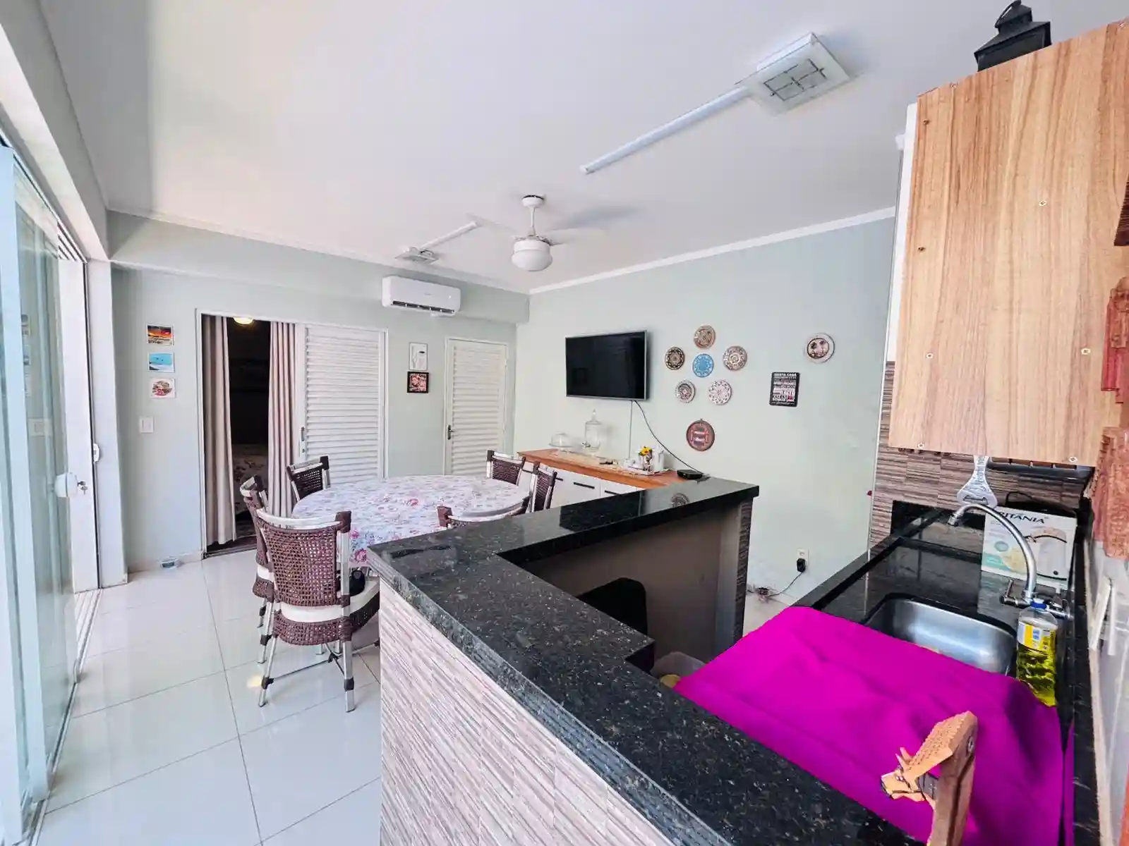 Casa de Condomínio com 3 quartos à venda, 10m² — foto 11 de 49