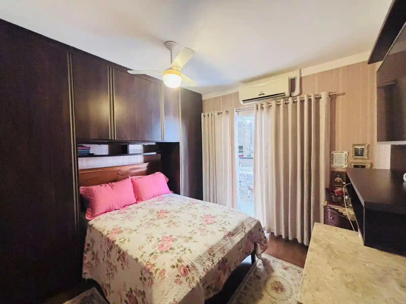 Casa de Condomínio com 3 quartos à venda, 10m² — foto 28 de 49