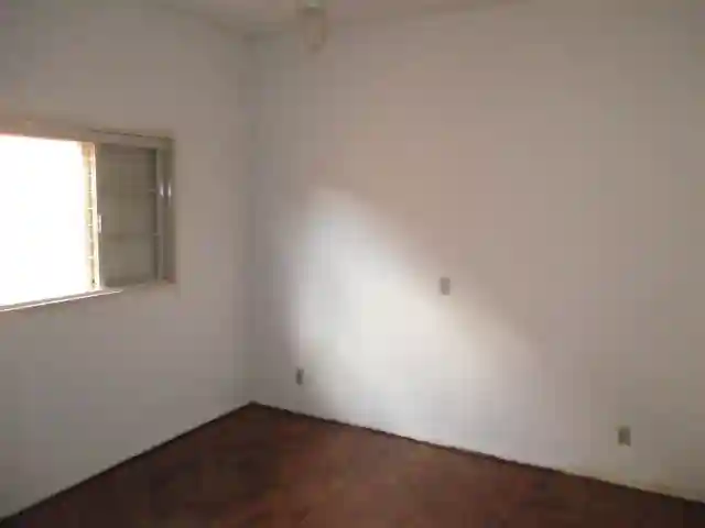 Casa à venda — foto 5 de 13