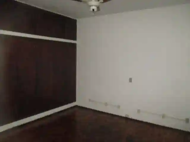 Casa à venda — foto 6 de 13