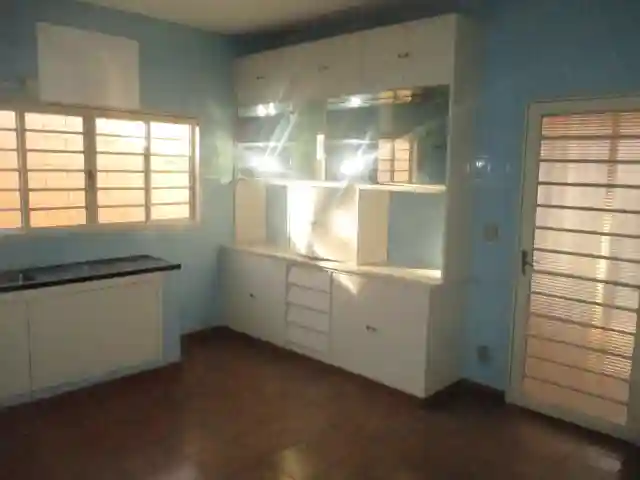 Casa à venda — foto 7 de 13