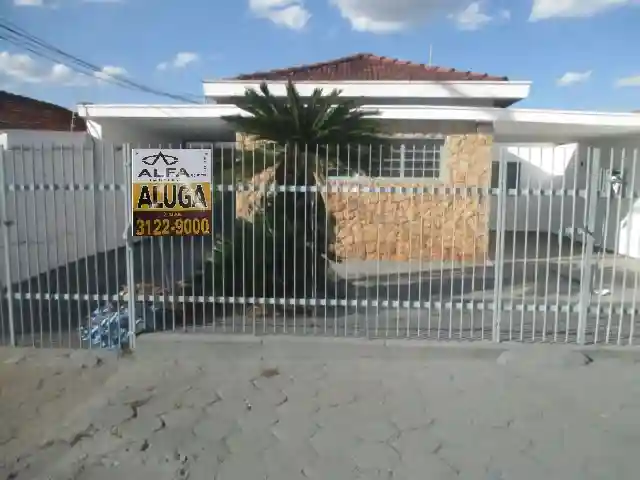 Casa à venda — foto 1 de 13