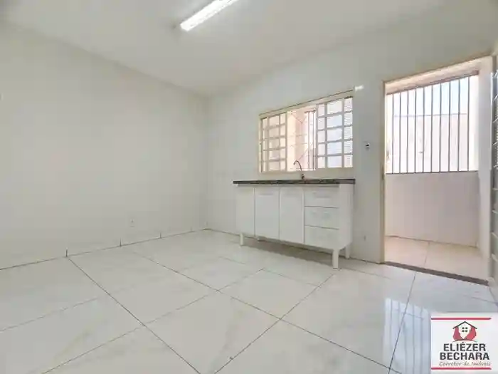 Apartamento com 2 quartos à venda, 100m² — foto 2 de 8