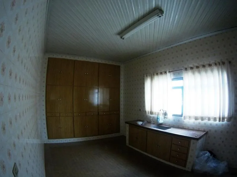 Casa à venda — foto 2 de 3