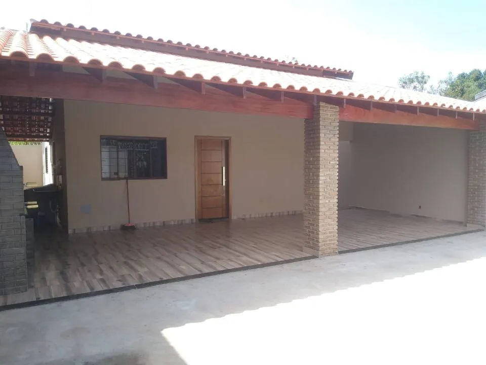 Casa à venda — foto 1 de 7