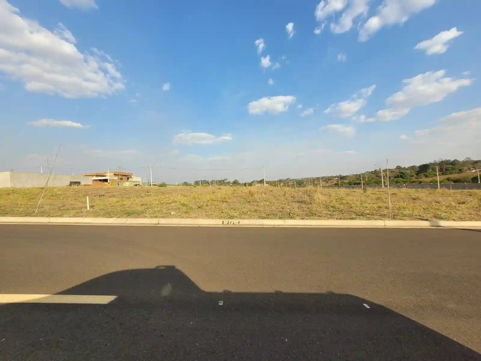 Terreno / Lote / Condomínio  à venda, 300m² — foto 1 de 5