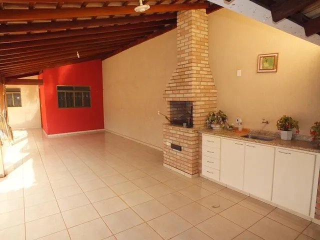 Casa à venda — foto 3 de 5