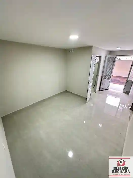 Casa com 3 quartos à venda, 114m² — foto 10 de 19
