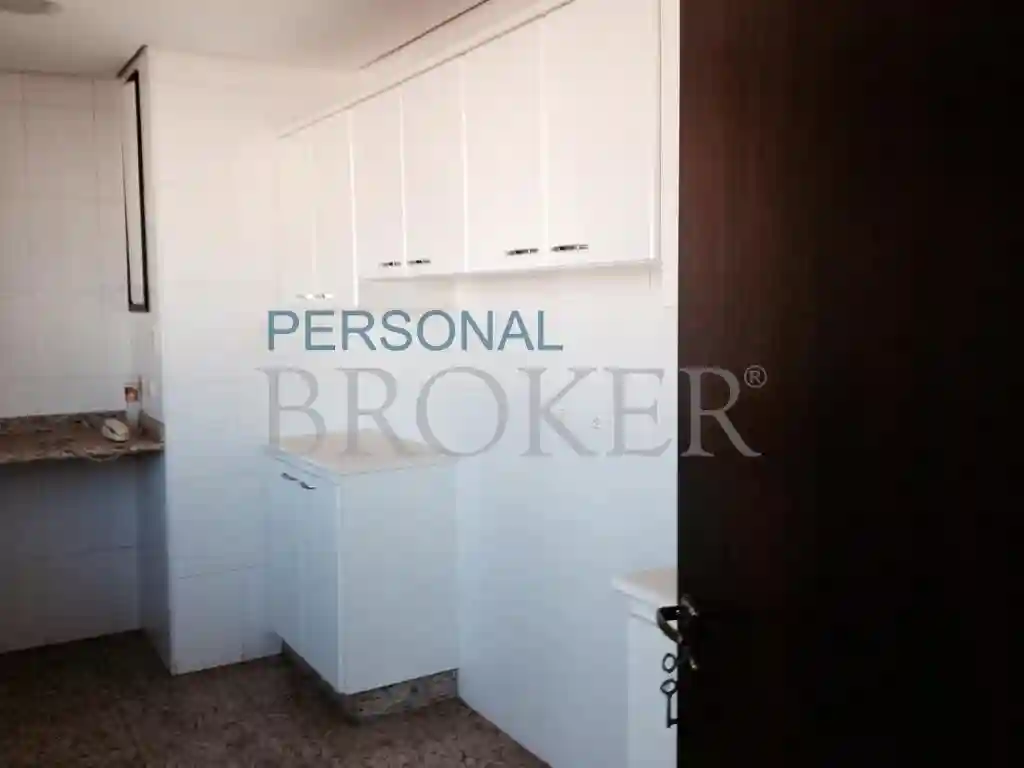 Apartamento com 4 quartos à venda, 358m² — foto 6 de 9