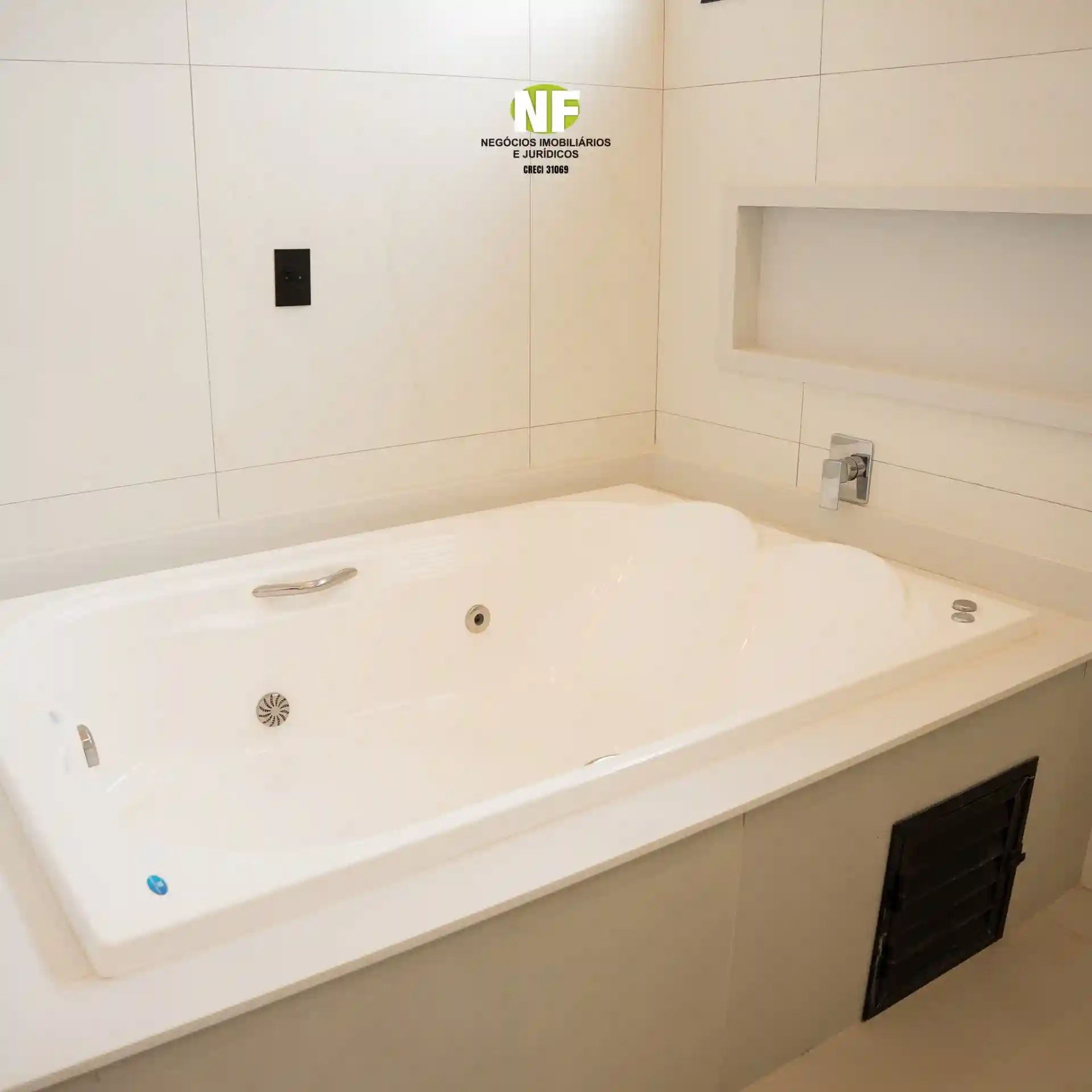 Casa de Condomínio com 3 quartos à venda, 300m² — foto 9 de 23
