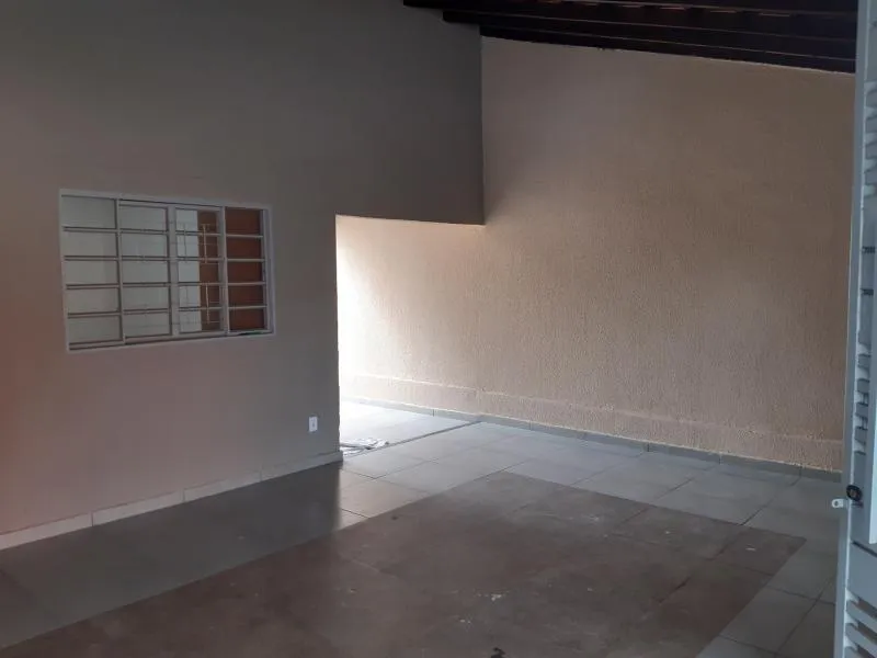 Casa à venda — foto 2 de 2