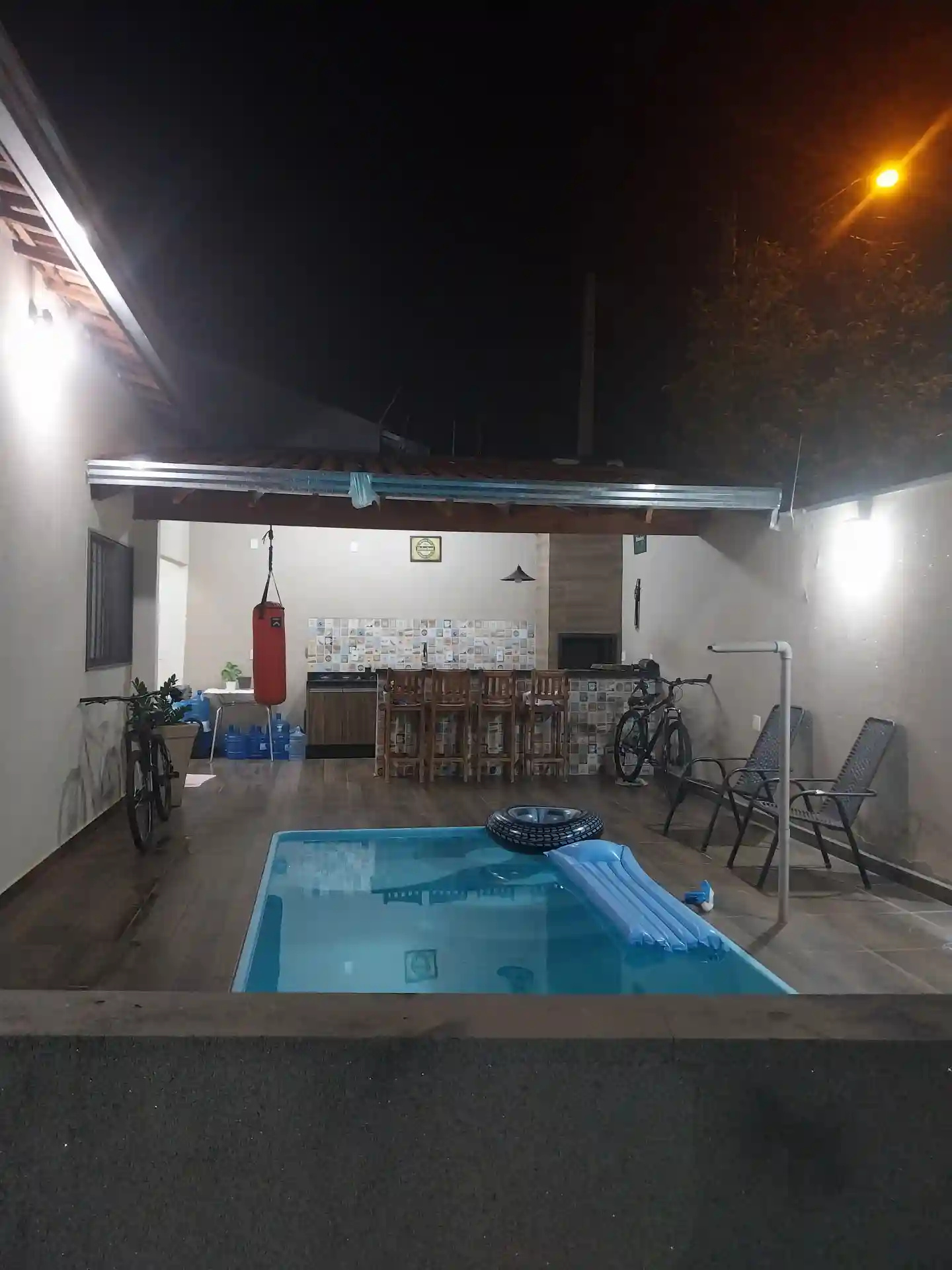 Casa com 3 quartos à venda, 265m² — foto 2 de 46