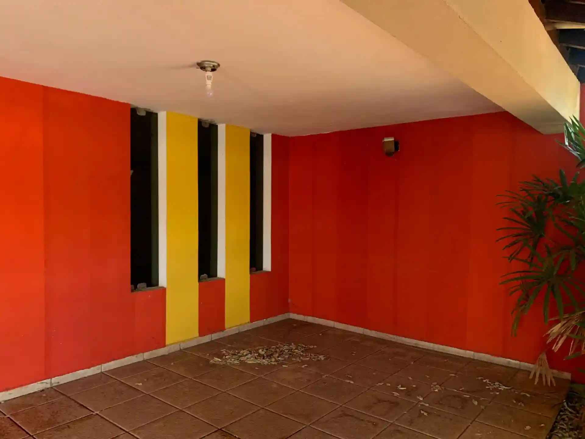 Prédio comercial com 6 quartos à venda, 336m² — foto 3 de 9