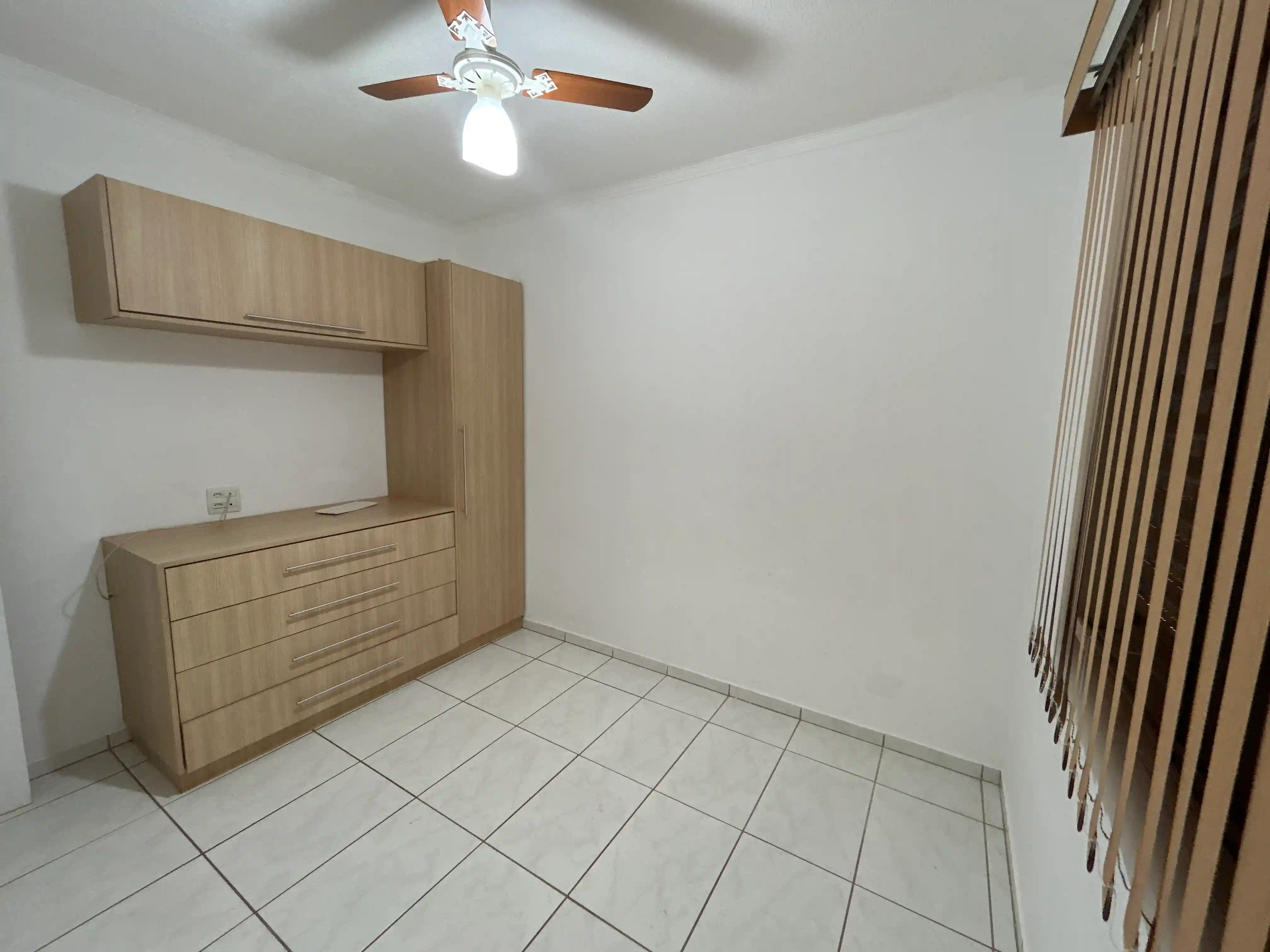 Casa de Condomínio com 5 quartos para aluguel, 300m² — foto 12 de 26