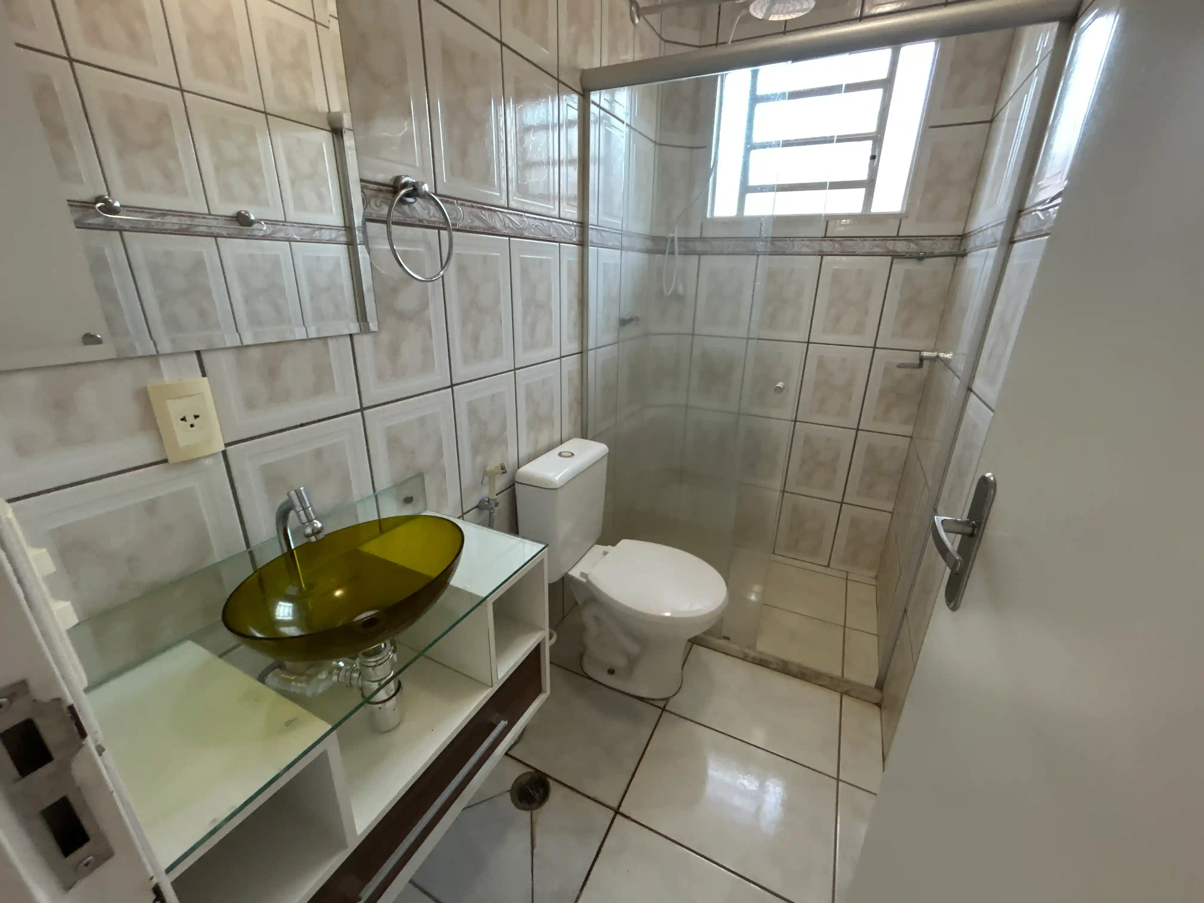 Casa de Condomínio com 5 quartos para aluguel, 300m² — foto 11 de 26